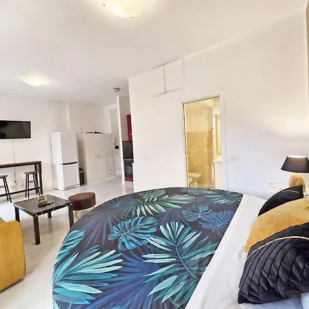 Filiberto Flats * روما
